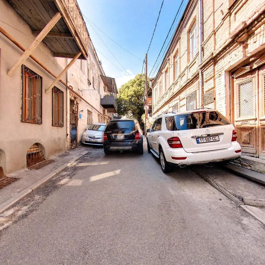 Hostel Pirosmani Tbilisi 0*,